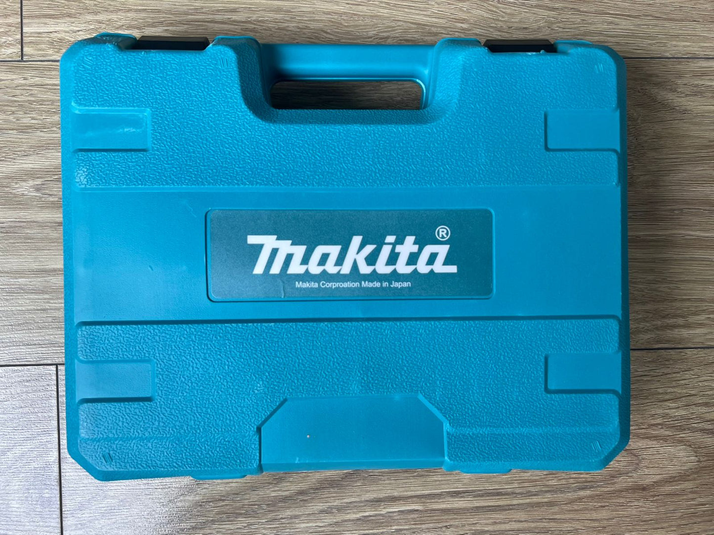 Taladro Inalámbrico  48 Voltios Makita Mandril De 3/8